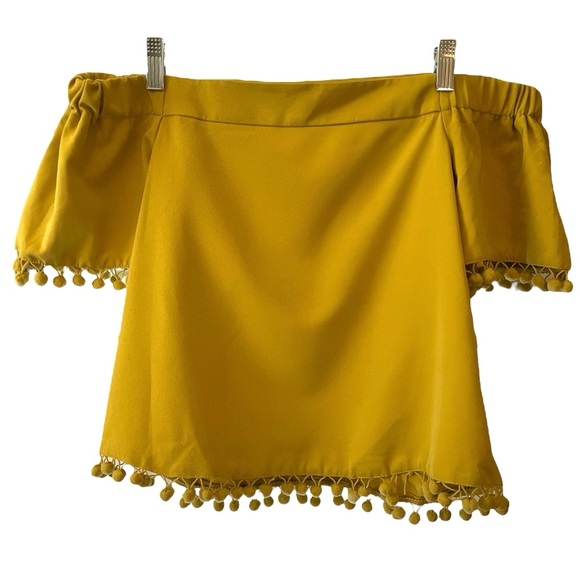 Willow & Clay Pompom Off the Shoulder Top in Citron, Medium - Picture 2 of 11